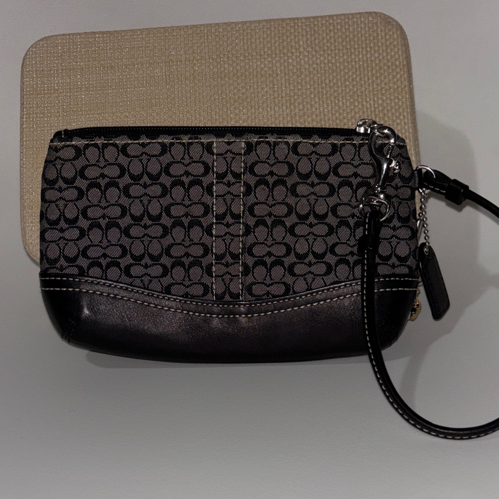 Coach Black and Gray Patterned Wristlet